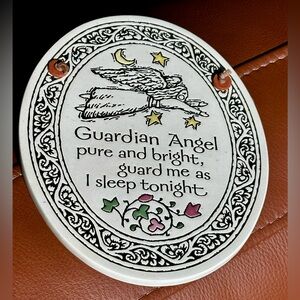 The Original Spooner Creek Designs “Guardian Angel” Ceramic Wall Plaque EUC
